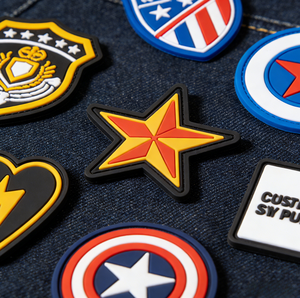 แผ่นปะเสื้อผ้าแบบนูน 3 มิติ ดีไซน์เนอร์ออกแบบเอง รองรับการสั่งตัวอย่าง ผลิตจากซิลิโคน ขนาดตามสั่ง ตกแต่งเสื้อผ้า รีดติดด้วยความร้อน ทำจากพีวีซี - Product Image 1