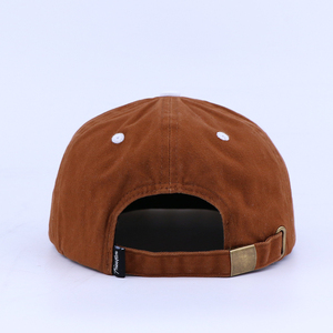 Casquette de baseball rétro streetwear vintage à 5 panneaux, logo brodé 3D personnalisé, visière légèrement incurvée, fermeture snapback, bicolore - Product Image 3