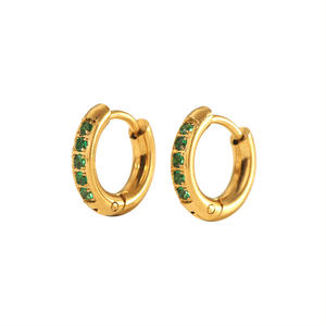 Pendientes de tuerca de acero inoxidable chapados en oro de 18 quilates geométricos de moda 2024 Aniversario de mujer de circón hipoalergénico impermeable - Product Image 6