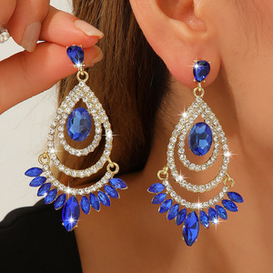 Vintage Palace Style Crystal Full Diamond <b>Earrings</b> Elegant Water Drop Shape Alloy <b>Earrings</b> Women's Fashion Accessories Jewelry - Product Image 3