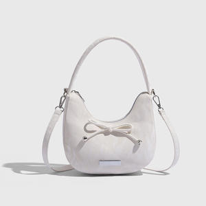 กระเป๋าถือซิปสำหรับผู้หญิง รุ่นใหม่ ฤดูใบไม้ผลิ/ฤดูร้อน  บุ PU  หูหิ้วเดี่ยว สะพายข้าง  ตกแต่งลายทาง  บุโพลีเอสเตอร์ PU - Product Image 3