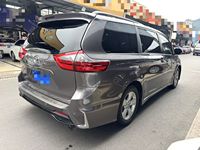 Подержанный Toyota Sienna, серый, бензин, 3.5 л, пассажирский фургон, АКПП, левый руль, 2019 г.в., продается