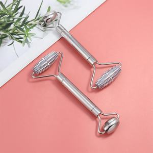 Rouleau de <span class=keywords><strong>Massage</strong></span> pour le visage en acier inoxydable, outil en <span class=keywords><strong>Jade</strong></span>, métal glacé, avec aiguilles - Product Image 3
