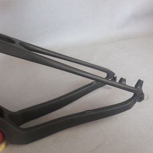 <span class=keywords><strong>Cuadro</strong></span> de Bicicleta de Montaña MTB de Suspensión Completa BSA de Fibra de <span class=keywords><strong>Carbono</strong></span> T700 29er /29er Boost FM027 Número de Color YS2358+negro - Product Image 5