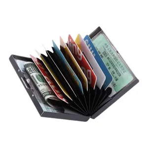 Dompet Kartu Stainless Steel Matte Hitam Pembagi PVC Bagian Dalam dengan 10 Slot Kartu Tempat Kartu Kredit