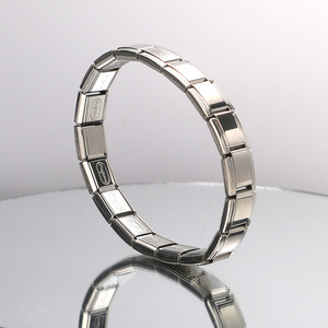 Módulo de combinación de bricolaje de moda Encantos italianos Elasticidad de acero inoxidable 18PC Módulos Pulsera al por mayor - Product Image 3