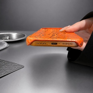 Coques de téléphone en cuir effet peau de serpent antichoc pour iPhone - Product Image 5
