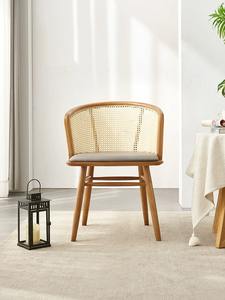 Chaise de salle à manger simple et moderne <span class=keywords><strong>en</strong></span> <span class=keywords><strong>bois</strong></span> massif tressé <span class=keywords><strong>en</strong></span> rotin japonais, dossier <span class=keywords><strong>en</strong></span> <span class=keywords><strong>bois</strong></span> de frêne, pour adultes, style décontracté, petite taille, pour la maison - Product Image 2