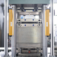 Moule semi-automatique pour l'épaule de tube de dentifrice