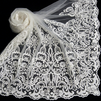 Tissu en dentelle jacquard blanc cordonné avec motifs abstraits et géométriques pour rideaux de maison