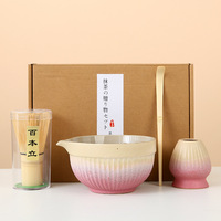 Ensemble de thé japonais de style Japandi en céramique d'argile de haute qualité, écologique et durable, avec fouet à thé et coffret cadeau, pour la vente en gros
