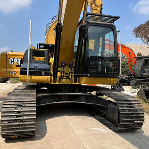 Excavadora sobre orugas Caterpillar CAT 320 D2L usada de 20 toneladas a la venta Modo ecológico Ahorro de combustible Profundidad de excavación de 7,3 m en stock - Product Image 3