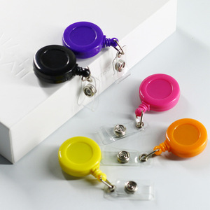 Stock direct d'usine de boucles télescopiques rondes multicolores faciles à ouvrir, avec emplacements pour logo en époxy et badges nominatifs de couleur unie. - Product Image 2