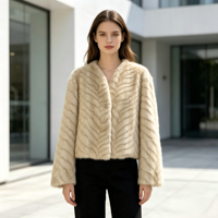 Veste en fausse fourrure élégante pour femme, taille et couleur personnalisées, motif chevron, coupe ample, vêtements d'extérieur courts pour l'hiver, directement de l'usine