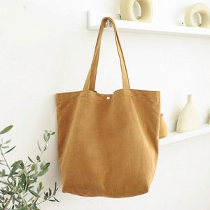 Bolsa de Compras de Lona de Algodón Ecológica con Diseño Personalizado de Fábrica, Precio Económico, con Cierre Magnético de Metal - Product Image 2