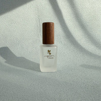Flacon en verre à bille carré vide pour huile essentielle 10 ml 15 ml avec bille en verre et plastique, couleur et logo personnalisés