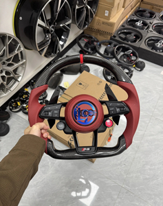 Volant <span class=keywords><strong>Audi</strong></span> <span class=keywords><strong>RS</strong></span> en fibre de carbone et Alcantara avec surpiqûres rouges A3/A4/A5/A6/A7/Q3/Q5/Q7 - Product Image 3