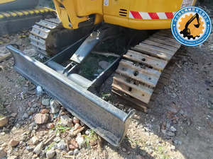 รถขุดขนาดเล็กมือสอง Komatsu PC20 ราคาคุ้มค่า น้ำหนักใช้งาน 2 ตัน ความจุบุ้งกี๋ 0.1 ลูกบาศก์เมตร เครื่องยนต์ ปั๊มไฮดรอลิก - Product Image 4