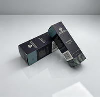 Boîte en carton ondulé recyclé sur mesure pour l'emballage de produits cosmétiques et de soins de la peau avec laminage brillant et gaufrage