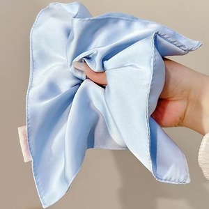 Écharpe carrée tendance à motif uni, durable, avec pompons, en coton, pour toutes les saisons – Grande Vente - Product Image 1