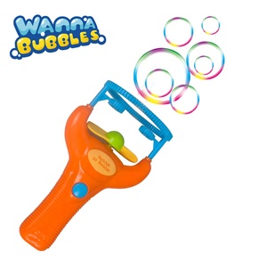 Pistola de Burbujas Automática con Ventilador, Juguete de Burbujas para Niños, de Verano, para Exteriores, Portátil, Funciona con Pilas - Product Image 2