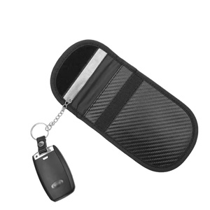 La bolsa para llaves <span class=keywords><strong>de</strong></span> coche con bloqueo <span class=keywords><strong>de</strong></span> señal RFID <span class=keywords><strong>de</strong></span> fibra <span class=keywords><strong>de</strong></span> carbono protege eficazmente la información clave contra la <span class=keywords><strong>lectura</strong></span> no autorizada - Product Image 2