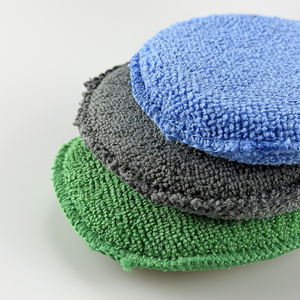 DINJAKA Paquete de 3 Almohadillas de Limpieza de Microfibra con Diseño de Agarre del Tamaño de la Palma de la Mano, Aplicadores para Lavado, Encerado y Pulido de Autos, Detallado Automotriz y Uso Doméstico - Product Image 3