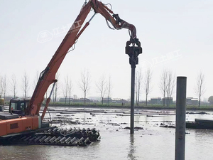 Martello Vibrante Idraulico per Palificazione Montato su Escavatore con Motore ad Alta Efficienza in Vendita - Product Image 5