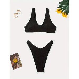 Conjunto de Bikini Floral Estampado Personalizado de 2 Piezas con Decoración de Cuentas, Bikini de Tela Reciclada, Fabricante de Bikinis de Tiras - Product Image 1