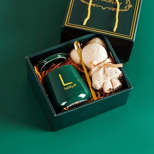 Tasse en céramique tasse créative poupée tasse de mariage avec serviette ours cadeau d'anniversaire ensemble de mariage tasse coffret cadeau <span class=keywords><strong>fête</strong></span> <span class=keywords><strong>des</strong></span> <span class=keywords><strong>mères</strong></span> boîte-cadeau - Product Image 3