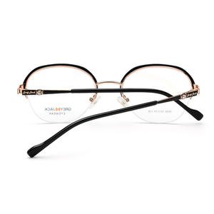 กรอบแว่นตาทรงวงรีสำหรับผู้หญิงเกรย์ล็อค 5095 กรอบเต็มฝังเพชร เลนส์ป้องกันรังสียูวีแบบแฟชั่น - Product Image 1