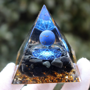 คริสตัลชิปพีระมิดเรซิ่นอีพ็อกซี่งานฝีมือประดับตกแต่งโต๊ะทำงาน ออบซิเดียน 6 จุด แกะสลักภายใน ของตกแต่งบ้าน ของสะสม ของขวัญ - Product Image 5