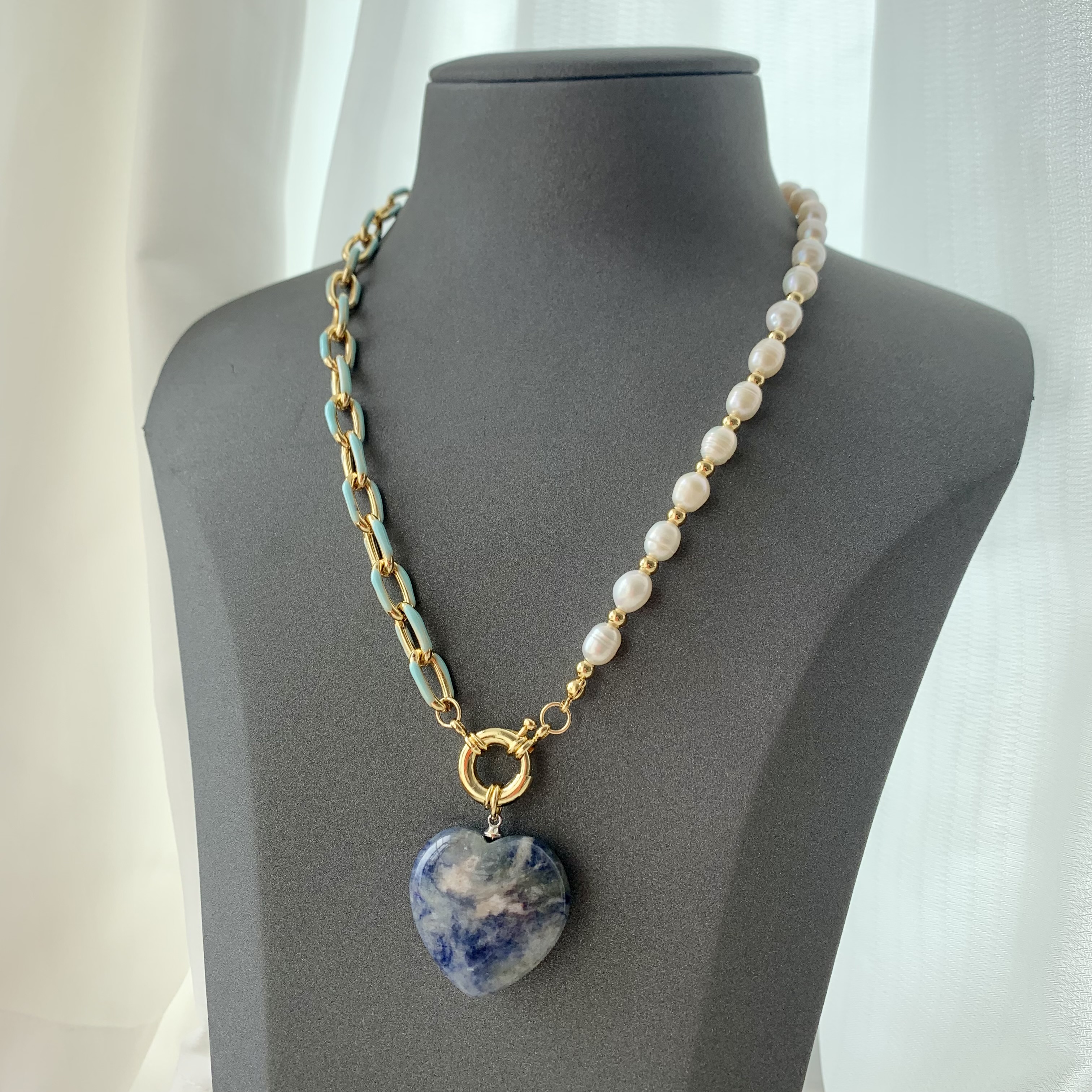 [TATIANA] 韓国☆Totem Heart Flower Bead Necklace Finneaus Beaded Necklace - SFMOMA Museum Store
