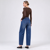 Jean droit taille haute vert olive avec ourlet brut et pantalon en denim pour femme, idéal pour les trajets quotidiens en automne