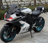 运动摩托车 675SR 675cc 水冷直列三缸 适合经验丰富的骑手 汽油摩托车
