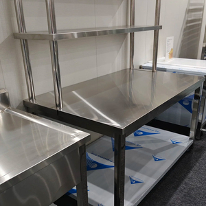 Table de travail en acier inoxydable 304 sur mesure avec armoire, portes coulissantes doubles, finition brossée mate, pieds réglables en hauteur, capacité de charge de 1000 kg/m - Product Image 2