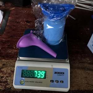 <span class=keywords><strong>Urinoir</strong></span> <span class=keywords><strong>télescopique</strong></span> pour femmes, <span class=keywords><strong>urinoir</strong></span> debout en plein air, <span class=keywords><strong>urinoir</strong></span> d'urgence sans accroupissement, <span class=keywords><strong>urinoir</strong></span> de voyage en silicone - Product Image 4