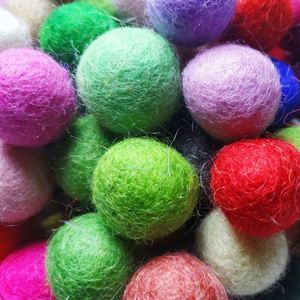 In Stock Handmade Multi Colors Wool Felt Balls Colorful 100% Wool Balls Felt Balls Decoration for Christmas Garland - Product Image 1