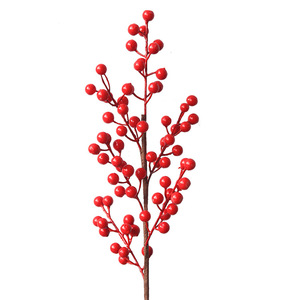 ผลไม้ประดิษฐ์ไหมพรมรูปผลฮอลลี่สีแดง 6 ก้าน ยี่ห้อ Yihua Floral Art สำหรับตกแต่งบ้านและคริสต์มาส - Product Image 5