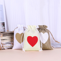 Sacs cadeaux en toile de jute avec cordon de serrage, grands sacs cadeaux à cordon, pochettes cadeaux bonus pour les faveurs de mariage, les fêtes et les festivals