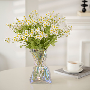 Bouquet de marguerites artificielles en soie multicolores pour la décoration de la maison et les accessoires de mariage - Product Image 2