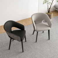 Chaise de salle à manger en cuir moderne minimaliste avec pieds en métal, mobile, adaptée aux salles à manger, cafés et hôtels