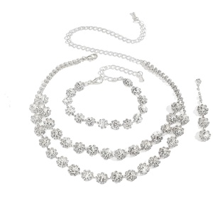 Collection transfrontalière Europe-Amérique : Série de chaînes à griffes best-seller, style luxe léger avec strass étincelants - Product Image 5