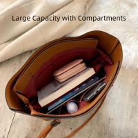 Sacs fourre-tout en cuir PU pour femmes avec logo personnalisé, fermeture éclair, imperméables, tendance, vente en gros, sacs fourre-tout de créateur pour femmes