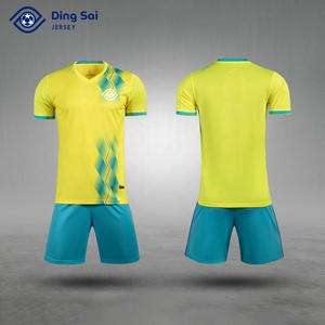 Conjunto de Fútbol Retro Estampado de Alta Calidad de Fábrica China 25-26, Ropa Deportiva de Fútbol Transpirable de Secado Rápido - Product Image 1