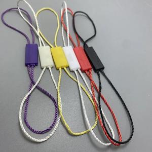 Corde d'étiquette personnalisée Prix du produit en polyester Corde personnalisée Corde d'étanchéité en tissu de luxe avec logo en relief Corde d'étiquettes d'étanchéité en plastique - Product Image 1
