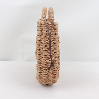 Sac à main rond bohème en paille tressée beige naturel, sac à bandoulière en rotin pour l'été, sac de plage avec poignée tressée, sac fourre-tout bohème pour les vacances