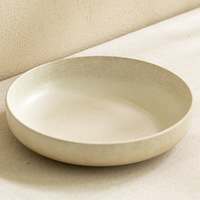 Assiette en céramique mate minimaliste, sensation premium, compatible micro-ondes, style rétro, design vintage de luxe léger, plat ouvert pour la maison