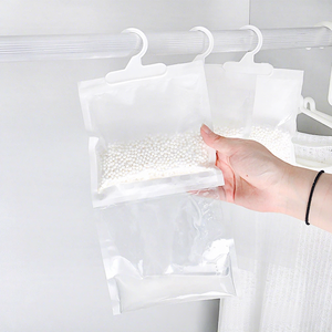 Sac <span class=keywords><strong>d</strong></span>éshumidificateur de salle de bain en charbon de bois activé absorbant naturel, absorbant <span class=keywords><strong>d</strong></span>'humidité suspendu <span class=keywords><strong>fait</strong></span> <span class=keywords><strong>maison</strong></span> - Product Image 4