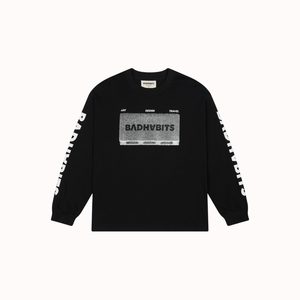 เสื้อยืดแขนยาวทรงบ็อกซี่ผ้าฝ้ายพิมพ์ลายฮาล์ฟโทนด้านหน้า พร้อมพิมพ์ลายซิลค์สกรีนทั้งสองข้างแขนเสื้อ - Product Image 1